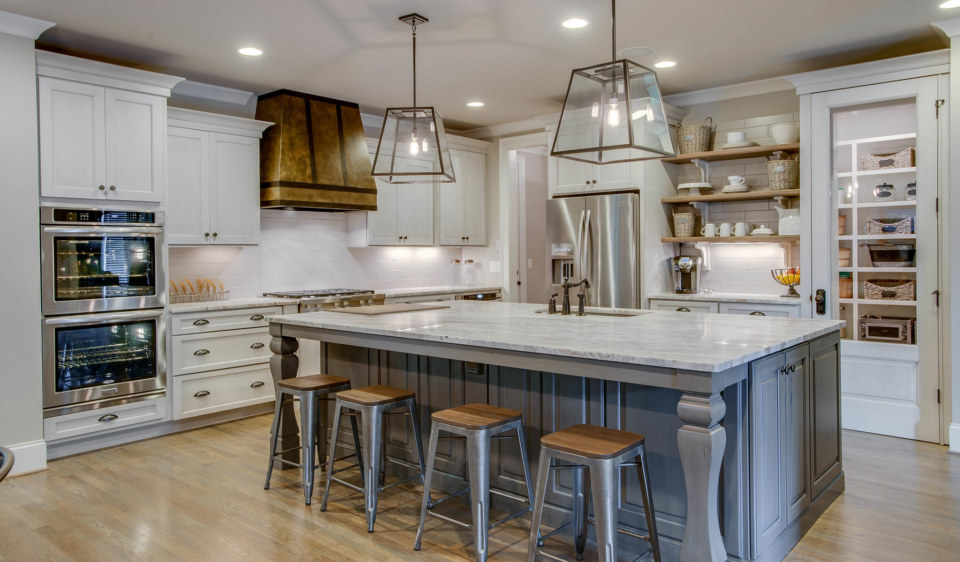 Eudora Door Style: Cottage Color: Alabaster Island Door Style: Cottage Color: Willow Heirloom Gray