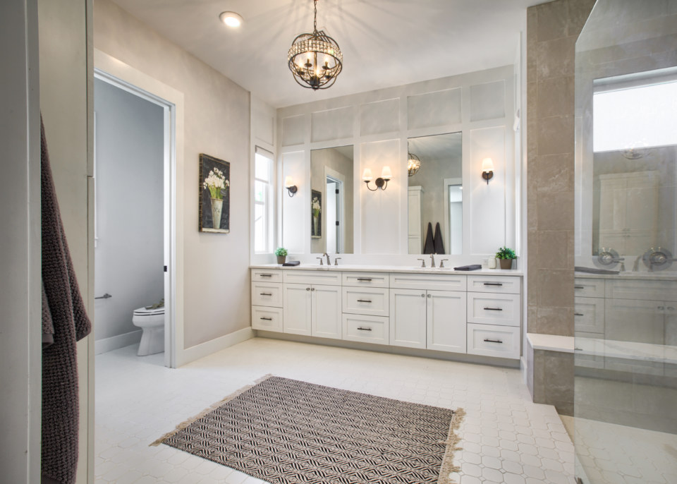 Style: Eudora Lancaster Color: Alabaster